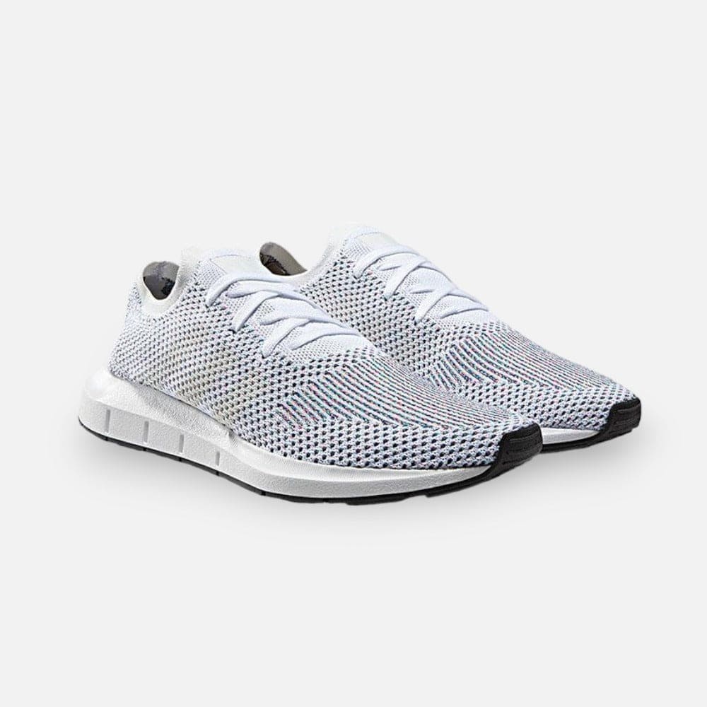 Adidas originals swift run shop primeknit trainers in white