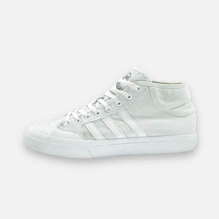 Adidas Matchcourt Mid White - Maat 42