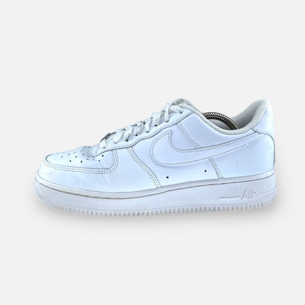 Tweedehands Nike Air Force 1 '07 'Triple White' - Maat 41 1