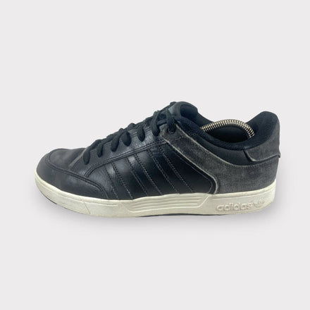 Tweedehands Adidas Varial low - Maat 44.5 1
