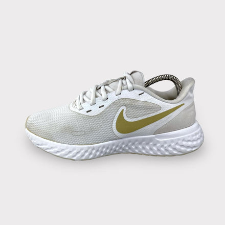 Tweedehands Nike Revolution 5 - Maat 41 1
