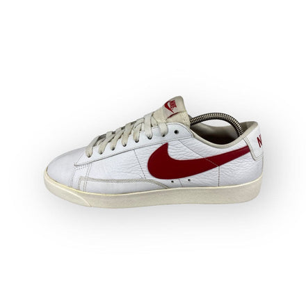Nike WMNS Blazer Low PRM - Maat 41 Nike