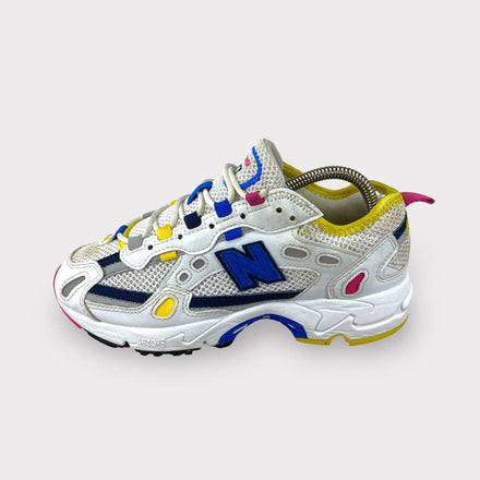 Tweedehands New Balance 827 Digital - Maat 37.5 1