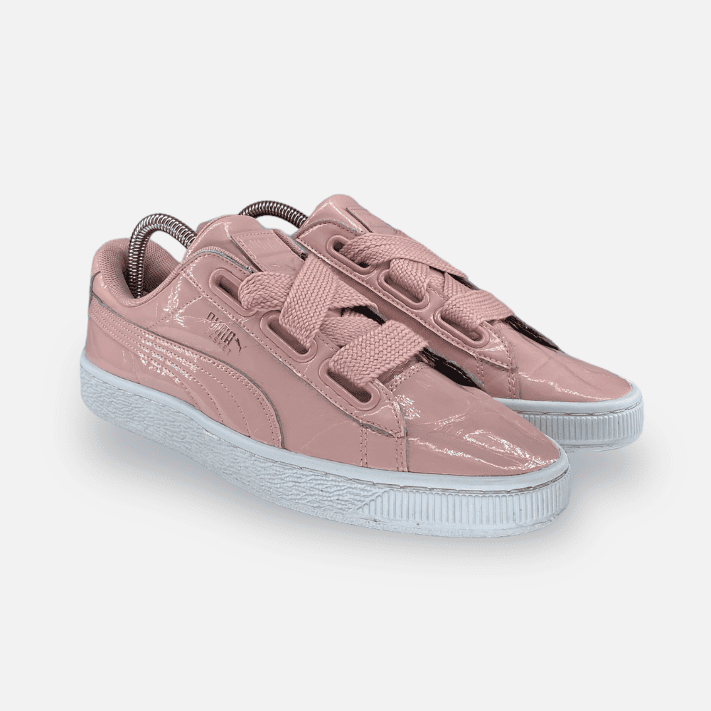 Puma basket store heart trainers pink