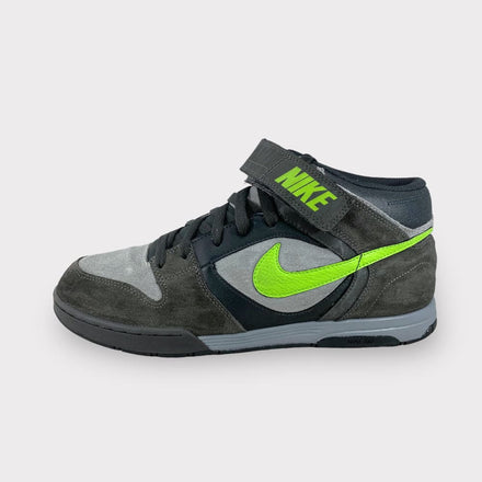 Tweedehands Nike AIR Twilight Mid - Maat 45 1
