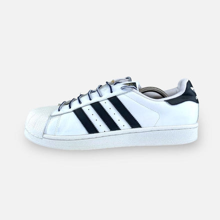 Tweedehands Adidas Superstar - Maat 42.5 1
