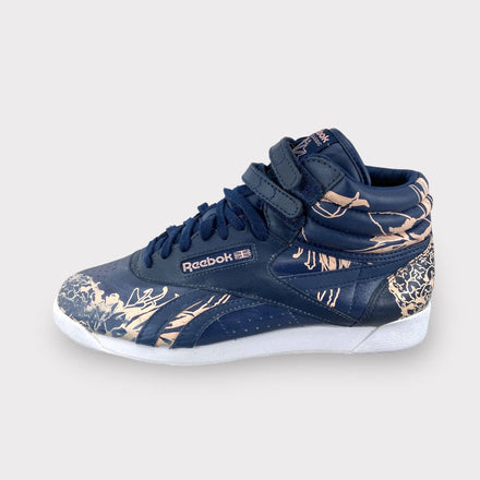 Tweedehands Reebok Freestyle Graphics Hi 'Blue Pink' - Maat 40.5 1