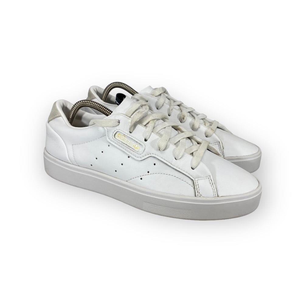 Adidas hotsell sleek 39