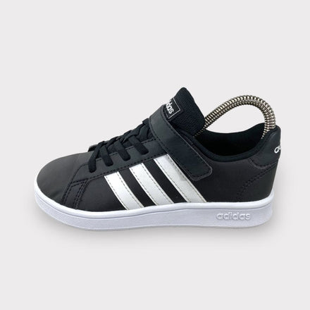Tweedehands adidas Grand Court - Maat 33 1