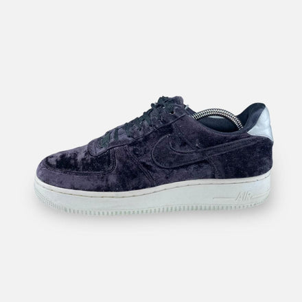 Tweedehands Nike Air Force 1 07 Premium "Black" - Maat 39 1