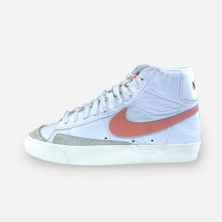 Tweedehands Nike Blazer Mid '77 - Maat 38.5 1