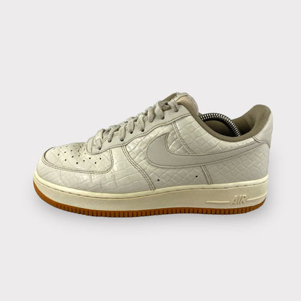 Tweedehands Nike Air Force 1 07 Premium Wmns - Maat 40.5 1