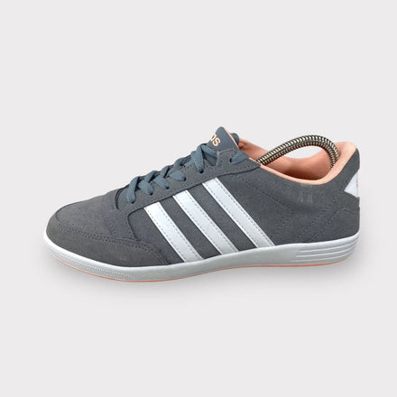 Tweedehands Adidas Hoops - Maat 40 1