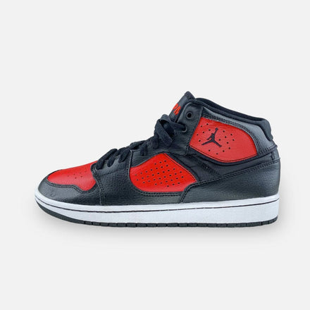 Tweedehands NIKE AIR JORDAN ACCESS GS - Maat 40 1