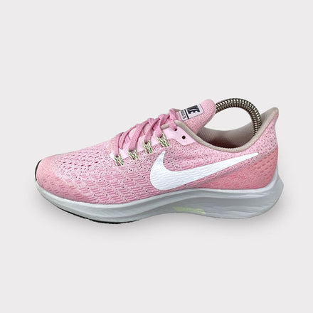 Tweedehands Nike Zoom Pegasus 35 - Maat 36 1