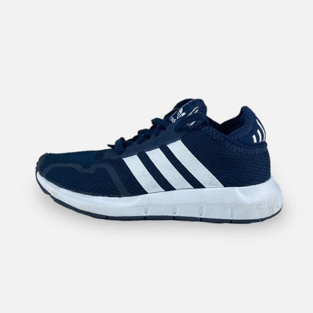 Tweedehands adidas Swift Run X - Maat 30 1