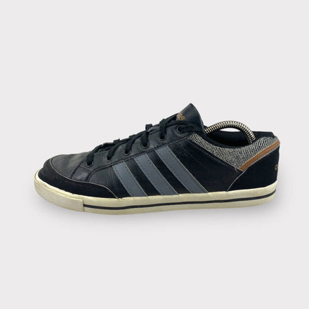 Tweedehands Adidas Neo Low - Maat 43.5 1