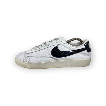 Nike WMNS Blazer Low 'Croc Swoosh' - Maat 40 Nike