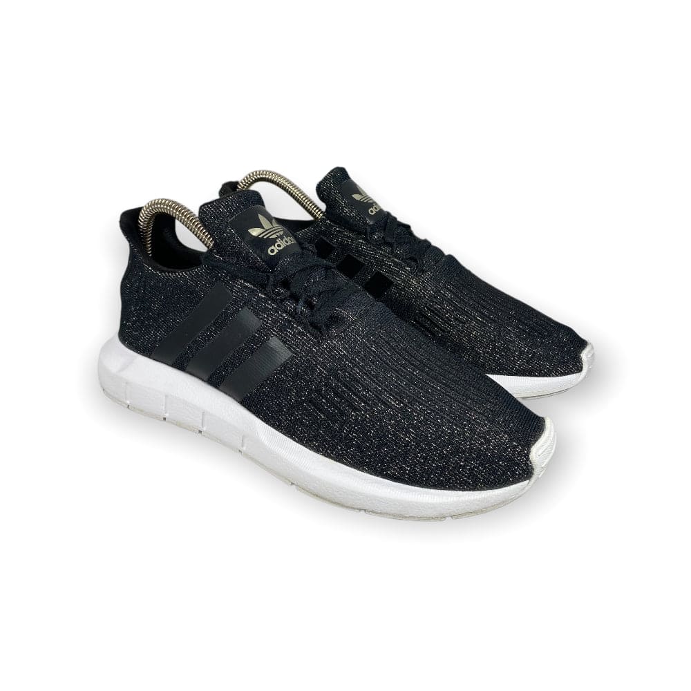 Adidas swift cheap run women black