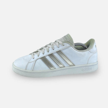 Tweedehands adidas Grand Court Base - Maat 42 1