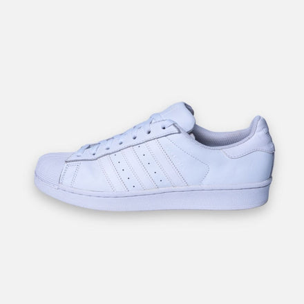 Tweedehands Adidas Superstar Foundation 'Triple White' - Maat 40.5 1