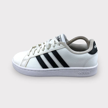 Tweedehands adidas Grand Court - Maat 37.5 1