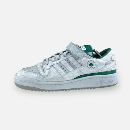 Tweedehands BSTN x adidas Forum 84 Low 'Pana' - Maat 44.5 1
