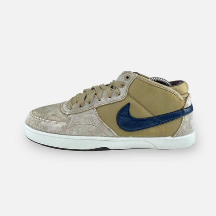 Tweedehands Nike Mavrk Mid - Maat 39 1