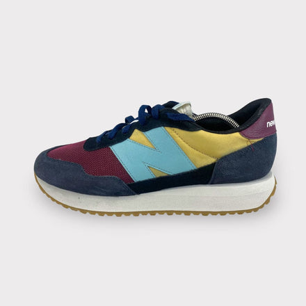 Tweedehands New Balance MS237HG1 - Maat 45.5 1