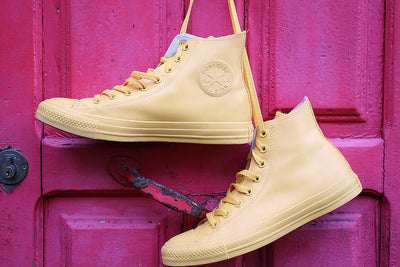 Stap In de Vrolijkheid: Ontdek Felgekleurde Sneakers voor Heren bij WEAR!