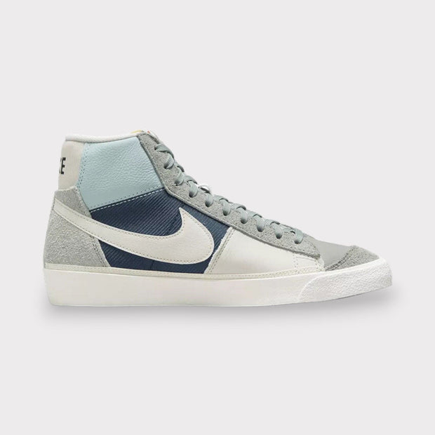 Nike Blazer Mid Pro Club &