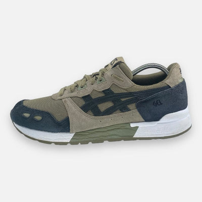 Tweedehands asics flight green - Maat 44 2