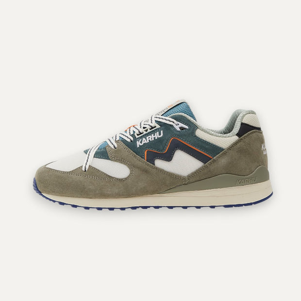 Karhu Synchron Classic "Abbey Stone"