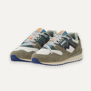 Karhu Synchron Classic "Abbey Stone"