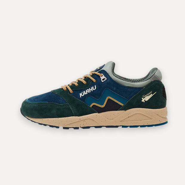 Karhu Aria 95 "Dark Forest/Deep Lagoon"