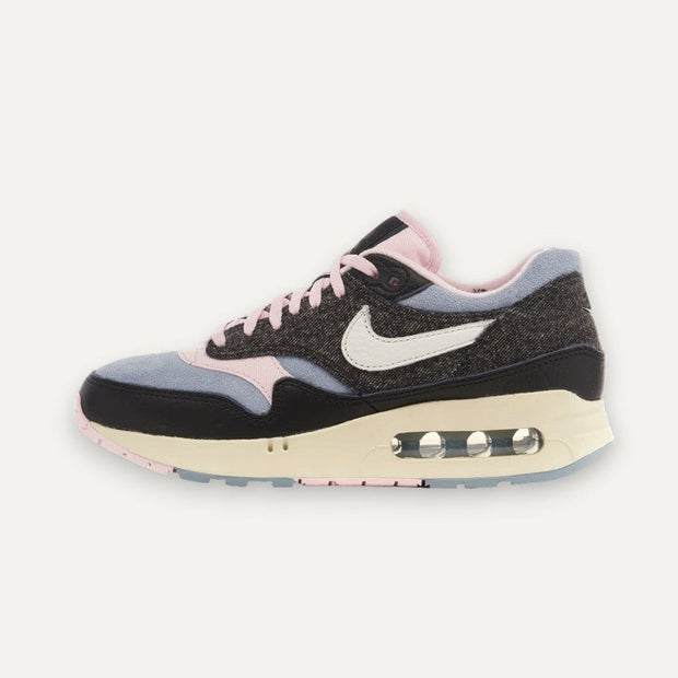 Nike Air Max 1 &