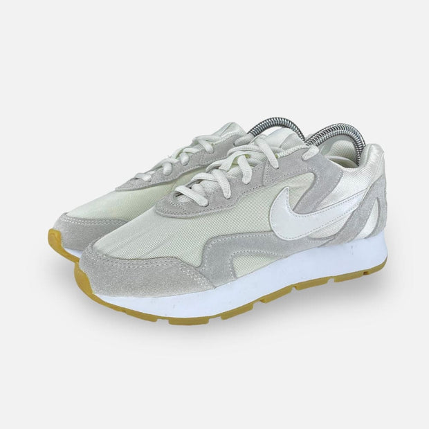 NIKE DELFINE - Maat 37.5