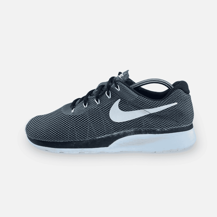 Nike Tanjun Racer - Maat 43