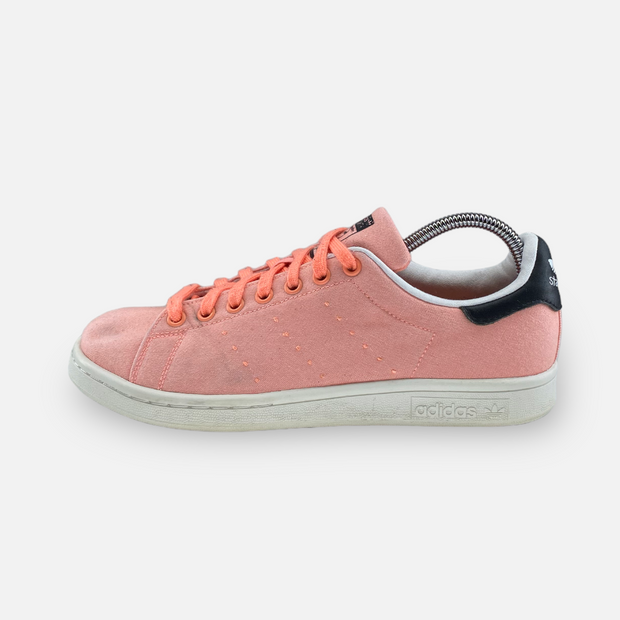 Stan top smith salmon