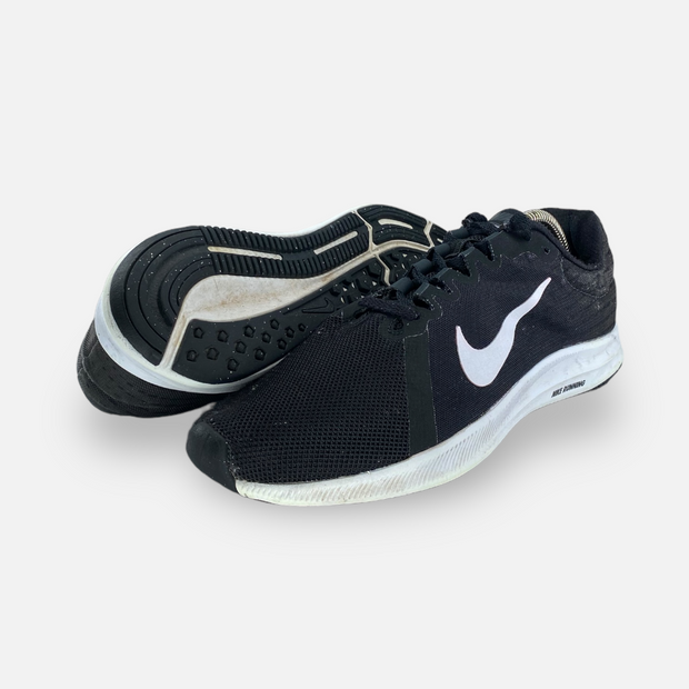 Nike Downshifter 8 Black White Maat 40 WEAR