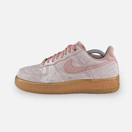 NIKE Air Force 1 - Maat 41