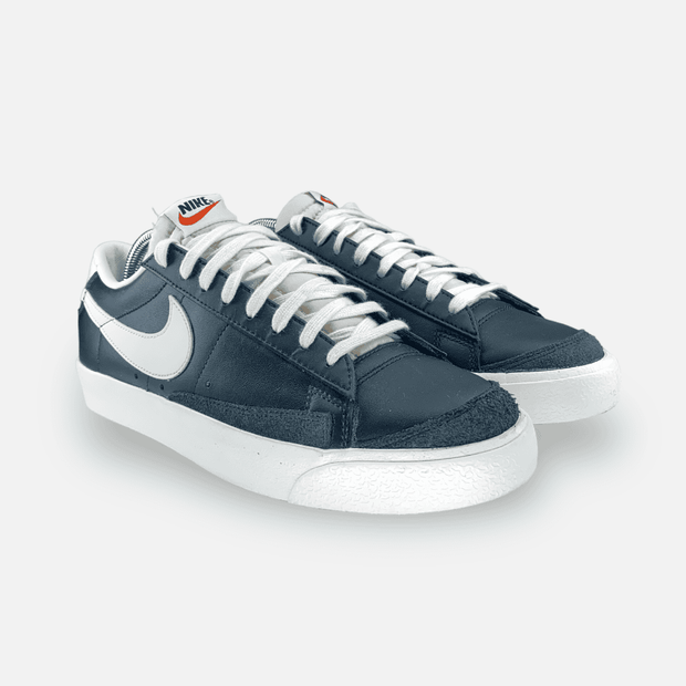 Nike Blazer Low &