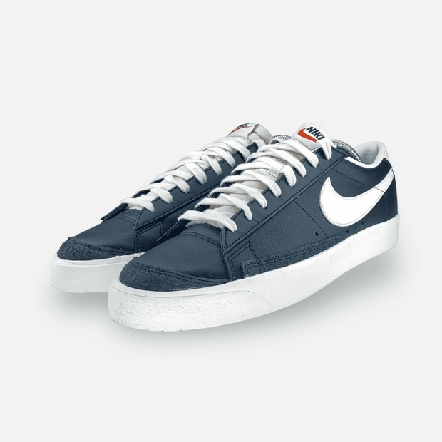 Nike Blazer Low &