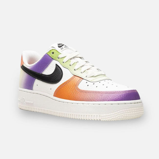 Nike Air Force 1 Low 07 &