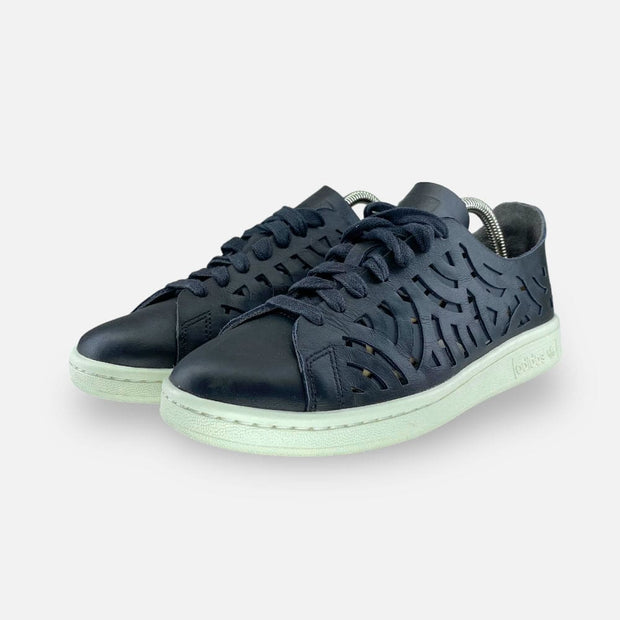 Adidas stan smith store cut out