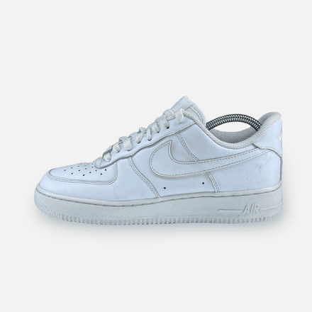 Nike Air Force 1 07 WMNS 'Triple White' - Maat 41 - WEAR