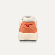 Mizuno Contender "White Mecca Orange"