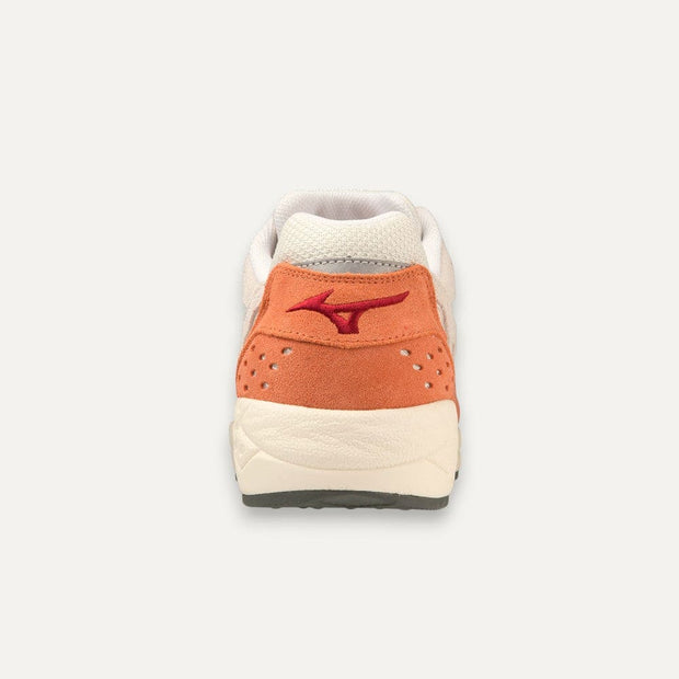 Mizuno Contender "White Mecca Orange"