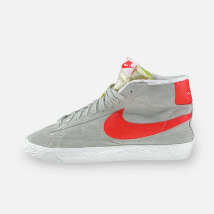 Tweedehands NIKE BLAZER MID SUEDE - Maat 40 1