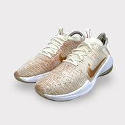 Tweedehands Nike Air Zoom Fearless Flyknit 2 Metallic - Maat 38 4